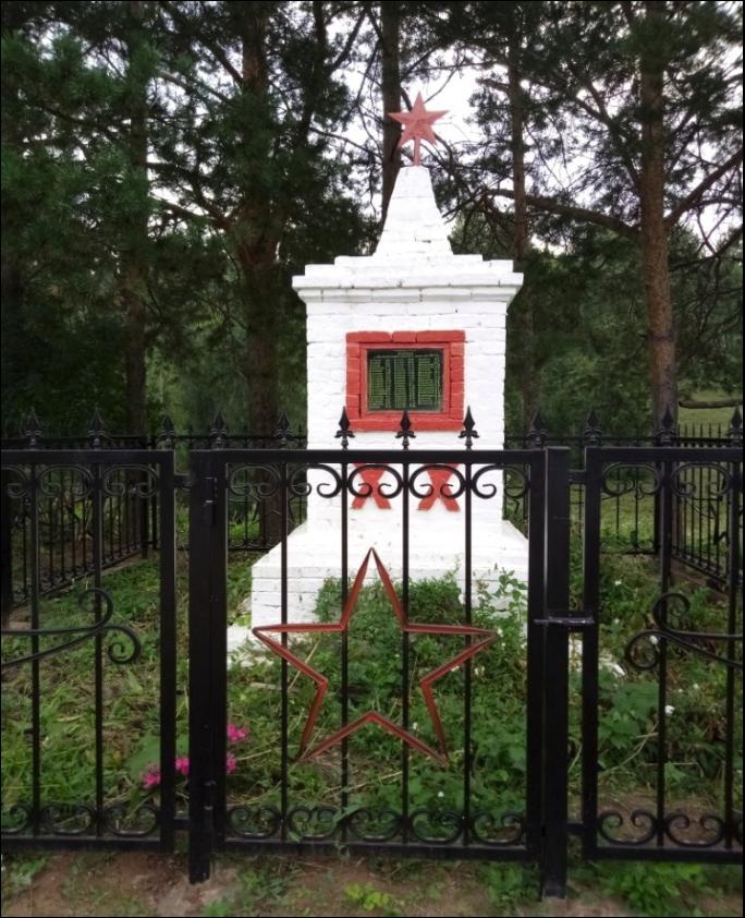 Памятник землякам, павшим в годы Великой Отечественной войны