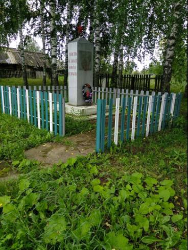 Обелиск землякам, погибшим в годы Гражданской и Великой Отечественной войны